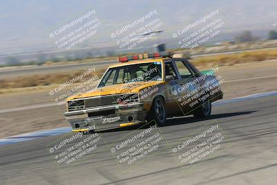 media/Oct-01-2022-24 Hours of Lemons (Sat) [[0fb1f7cfb1]]/10am (Front Straight)/